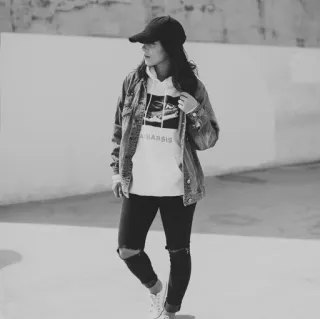 🌨 b53328ea APSIS Frau, Mode, Streetwear, Jeans, Jacke telegram sticker