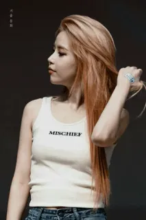 🏳‍🌈 60e12313 MISCHIEF mulher, travessura, regata, retrato, roupa telegram sticker