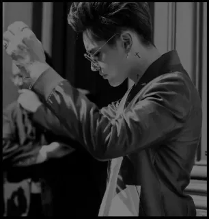 ✨ a98c6f5c 사람, 남자, 선글라스, 인물 사진, 흑백 telegram sticker