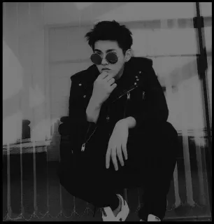 ✨ d8392c40 남자, 선글라스, 흑백, 패션, 멋진 telegram sticker