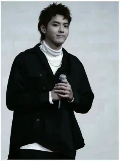 🎞 73080518 Kris Wu Kris Wu, piosenkarz, aktor, celebryta, mikrofon, portret telegram sticker