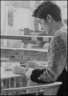 🌔 a4b54c64 Mann, Essen, Pullover, Café, Person telegram sticker