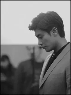 ⛓ b9a761f9 Mann, Porträt, Anzug, Schwarzweiß, Schauspieler telegram sticker