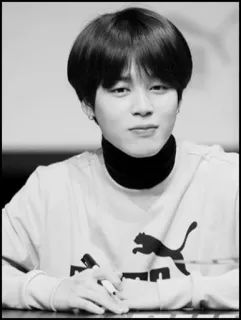 ➖ e7dfea3a Jimin K-pop, BTS, Zanger, Muziek, Idool, Beroemdheid, Puma telegram sticker