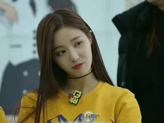 🥂 68442eb5 모범 donna, coreana, ragazza, bella, camicia gialla telegram sticker