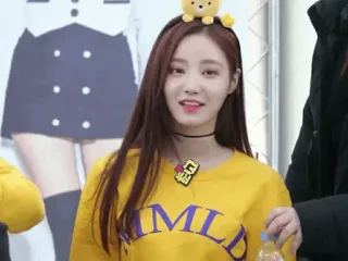 🌝 f69c8133 오늘 coreana, donna, moda, ragazza, ritratto, sorridente telegram sticker