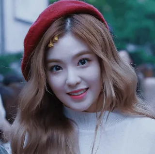 🌨 8654ac3b femme, portrait, béret, coréenne, célébrité, jolie whatsapp sticker