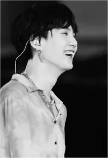 🕊 3327eb7e SUGA SUGA, BTS, K-pop, piosenkarz, raper, idol telegram sticker