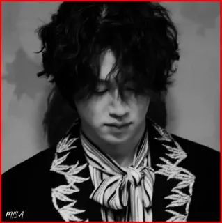 🍷 1b478646 MISA 人物, 男人, 肖像, 黑白 whatsapp sticker