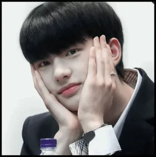 ✨ fc1e8d19 hombre, coreano, persona, cara, retrato, hyunjin whatsapp sticker