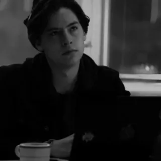 ⚖ cc3d24b5 Jughead Jones Riverdale Jughead Jones, Riverdale, Cole Sprouse, Série ado, Noir et blanc, Assis, Café telegram sticker
