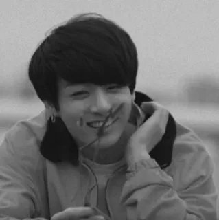 🕊 961b5a58 Jungkook K-pop, Coréen, BTS, Chanteur, Souriant, Noir et blanc telegram sticker