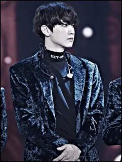 💸 52853bf3 SIXTY-ONE Mann, Mode, Sänger, männlich, festliche Kleidung, Samt telegram sticker