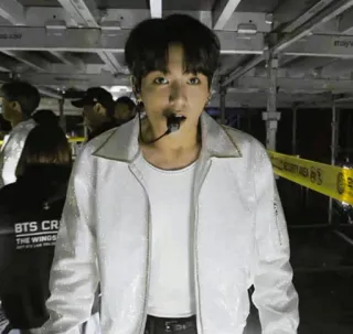 🕸 7496aea4 BTS CREW BTS, crew, muziek, K-pop, zanger, optreden telegram sticker