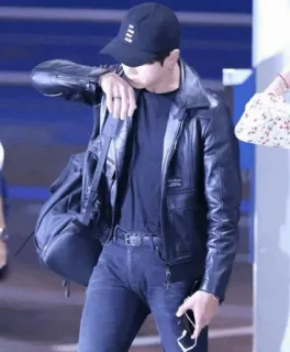 🕸 88d7d846 man, jas, leren jas, stijl, mode telegram sticker