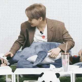 🥂 328bba4b telegram sticker