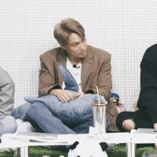 🥂 7cd3fa60 telegram sticker