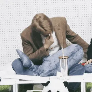 🥂 b86132d5 telegram sticker