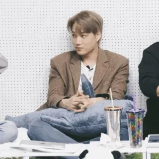 🥂 d8b82480 telegram sticker