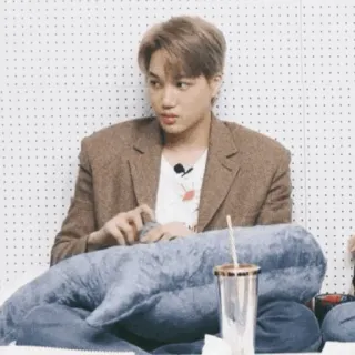 🥂 ded89da2 Kai K-pop, EXO, Айдол, Певец, Знаменитость telegram sticker