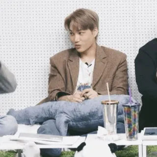 🥂 f5463e58 telegram sticker