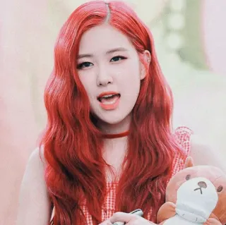 ⛵️ 1883676b Rose 장미, 빨간 머리, K팝, 가수, 여자, 아이돌, 테디베어, 귀여운 telegram sticker