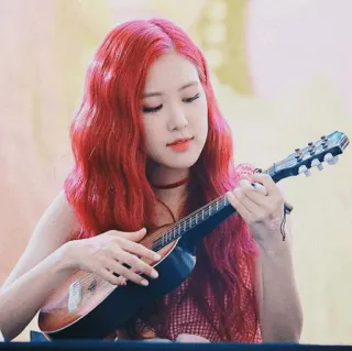 🌋 beb72653 Rose 로제, 음악가, 가수, 기타, 빨간 머리, 여자, 유명인, K팝 telegram sticker