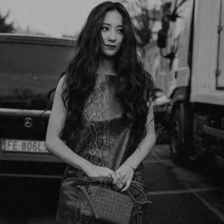 🕸 1e37f18e donna, moda, stile, ritratto, vestito, modella telegram sticker