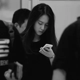 🥀 cc553080 donna, telefono, bianco e nero, giovane adulto, ritratto telegram sticker