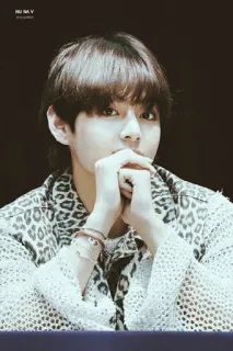 💵 6a90093f V NU NA V kpop, muzyka, piosenkarz, idol, portret, wzór w panterkę telegram sticker