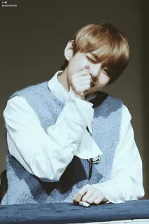 💸 ef55480e K-pop, piosenkarz, koreański, mężczyzna, celebryta telegram sticker