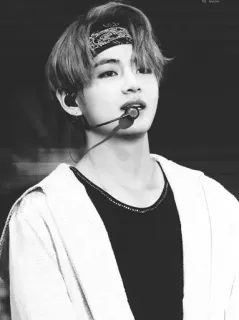 🥀 74f9cc23 V kpop, cantante, bandana, ídolo, micrófono, BTS telegram sticker