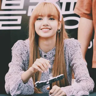 🍴 21a51407 Lisa kpop, sänger, idol, lisa, blackpink whatsapp sticker