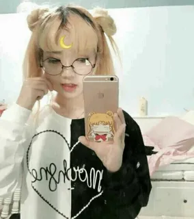 🍓 cdb251c3 Sailor Moon Anime, Mädchen, Cosplay, Sailor Moon, Cartoon, Brille, Haare telegram sticker