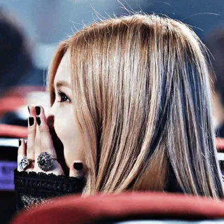 🖋 3144674e kobieta, osoba, włosy, biżuteria, portret telegram sticker