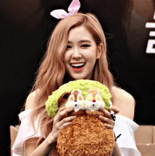 🕊 9cdbbcb3 osoba, kobieta, uśmiechnięta, uszy królika, pluszak, radosny telegram sticker