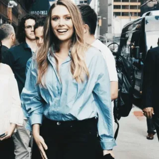 ™ c5d5dcb6 Elizabeth Olsen selebriti, aktris, potret, wanita, tersenyum telegram sticker