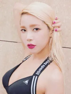 🍭 390cc6c2 femme, blonde, soutien-gorge de sport, coréenne, fitness, mannequin telegram sticker