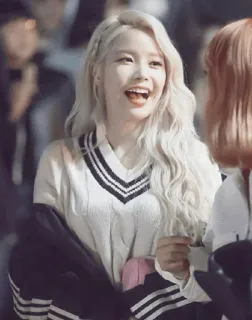 🍭 43409bec femme, souriant, personne, cheveux blonds, pull, joyeux telegram sticker