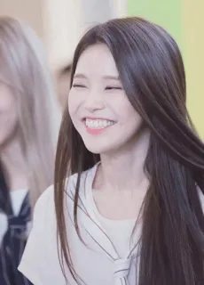 🍭 4a2ed945 femme, sourire, cheveux longs, kpop, asiatique, portrait, joyeuse telegram sticker