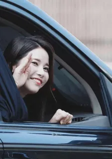 🍭 7be07291 femme, souriant, voiture, coréen, joyeux, saluant de la main telegram sticker