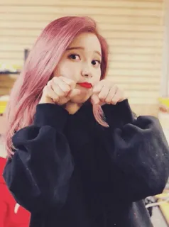 🍭 86bd66c2 femme, cheveux roses, portrait, mignon, coréenne telegram sticker