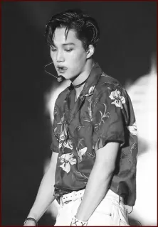 ⚓️ 1edbce32 Kai Kai, EXO, K-pop, chanteur, danseur, artiste, idol, chemise fleurie whatsapp sticker