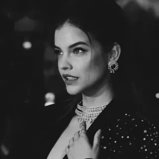 🌚 1809019c Barbara Palvin ผู้หญิง, ภาพเหมือน, ใบหน้า, เครื่องประดับ, นางแบบ, สร้อยคอ, ขาวดำ telegram sticker