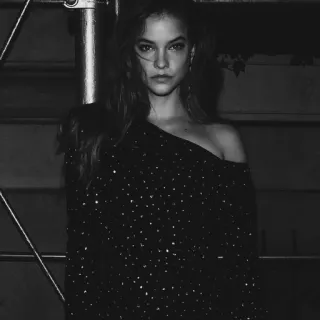 🖇 582f6293 ผู้หญิง, ภาพเหมือน, ชุดเดรส, ขาวดำ, แฟชั่น, นางแบบ telegram sticker