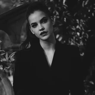 🌚 6fe6c6bd ผู้หญิง, ภาพเหมือน, แฟชั่น, นางแบบ, ขาวดำ, สไตล์, ความงาม telegram sticker