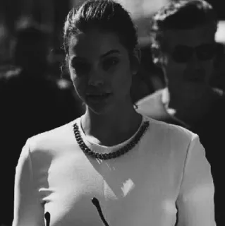 🖇 7a262ca5 ผู้หญิง, ภาพเหมือน, ขาวดำ, นางแบบ, แฟชั่น telegram sticker