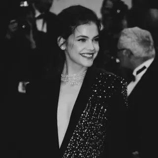 🌚 f699e5b1 ผู้หญิง, นางแบบ, นักแสดง, ภาพเหมือน, แฟชั่น, สไตล์, คนดัง telegram sticker