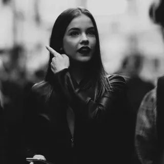 🌚 fe79abe8 ผู้หญิง, ภาพเหมือน, ขาวดำ, แฟชั่น, สไตล์, นางแบบ telegram sticker