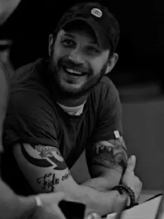 🔚 ae3349f1 Fidele eire Tom Hardy, actor, tattoo, black and white, portrait, man whatsapp sticker